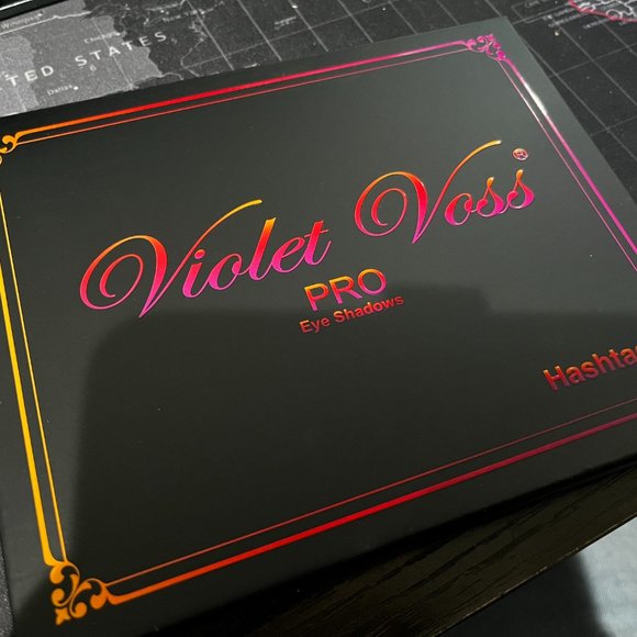 Violet Voss Hashtag - PRO Eyeshadow Palette - Picture 2 of 4